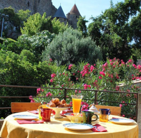 Le Cellier de Beaulieu, au pied de la Cité, Maison de Vacances avec Climatisation et Jacuzzi